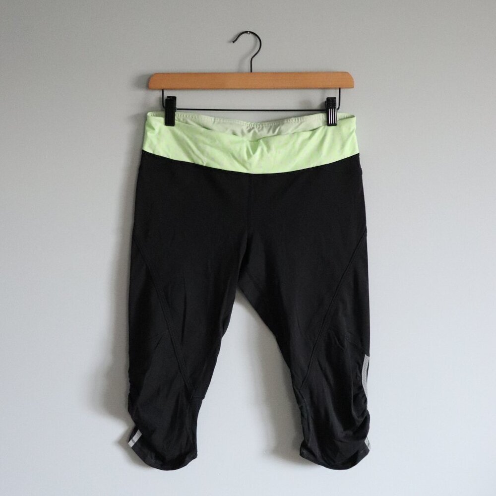 Lululemon Women's Sz 8 Stretchy Activewear Polka Dot Band Crop Ruched‎ Leggings